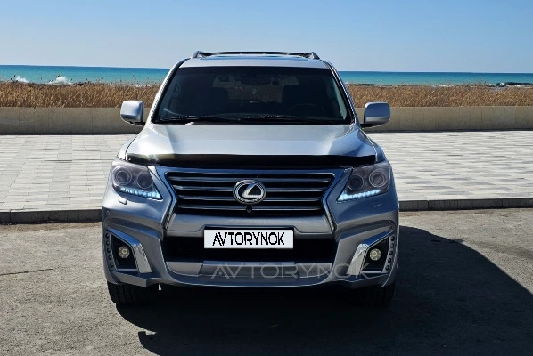 Lexus LX 2011 года