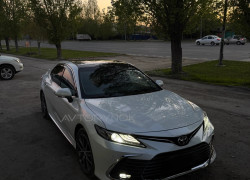 Toyota Camry 2024 года