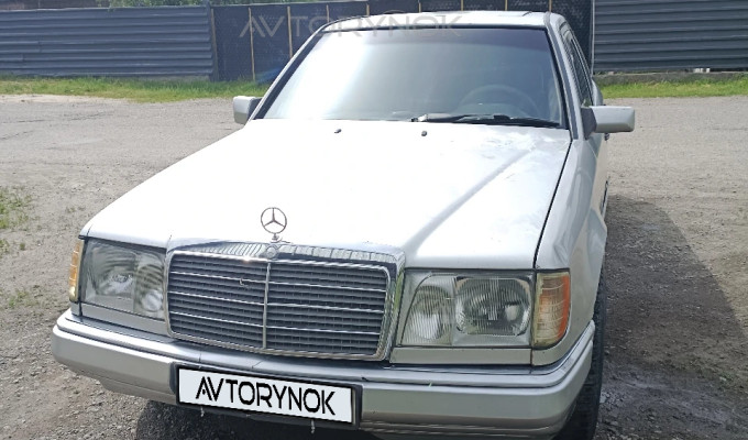 Mercedes-Benz E-Класс 1987 года