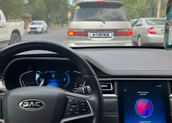 JAC J7 2023 года