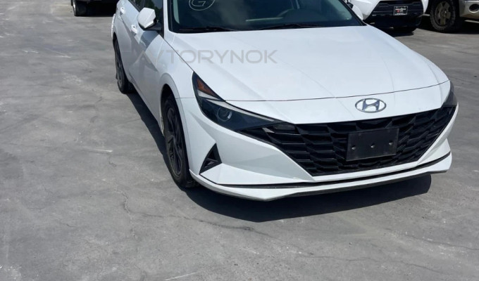 Hyundai Elantra 2020 года