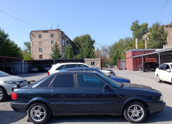 Audi 90 1992 года
