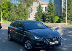 Hyundai i30 2022 года