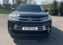 Toyota Highlander 2017 года