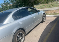 Nissan Altima 2001 года