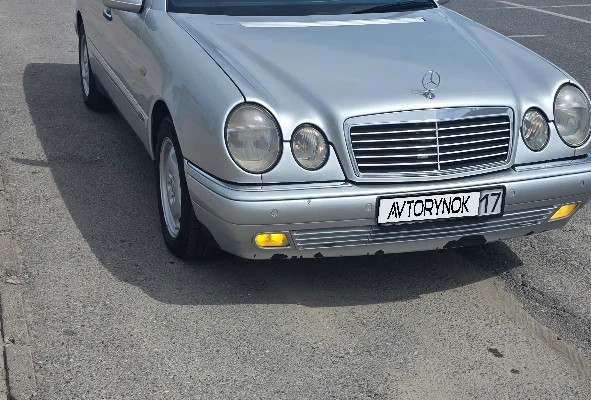 Mercedes-Benz E-Класс 1998 года