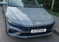 Hyundai Elantra 2023 года