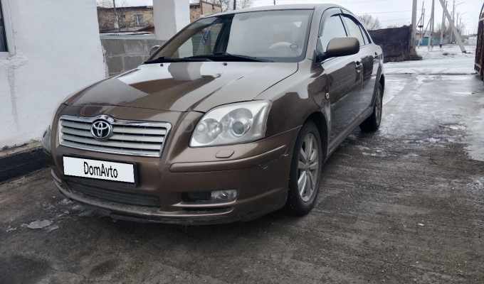 Toyota Avensis 2004 года