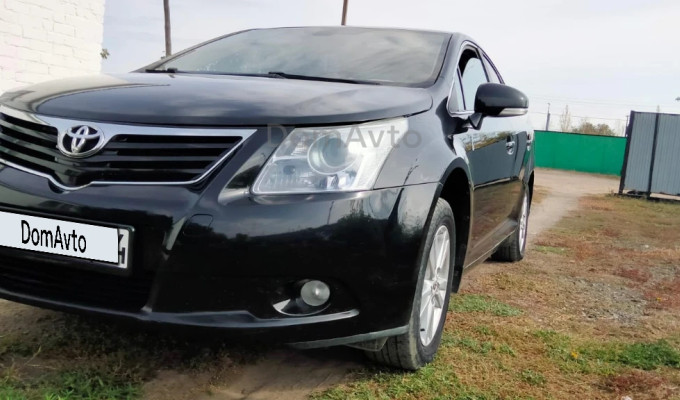 Toyota Avensis 2009 года