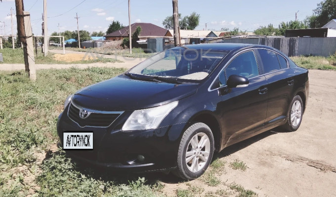 Toyota Avensis 2009 года