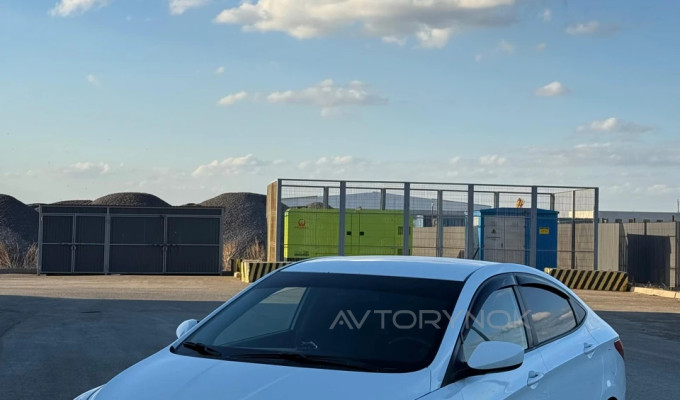 Hyundai Accent 2013 года