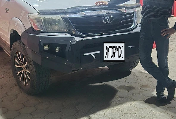 Toyota Hilux 2012 года