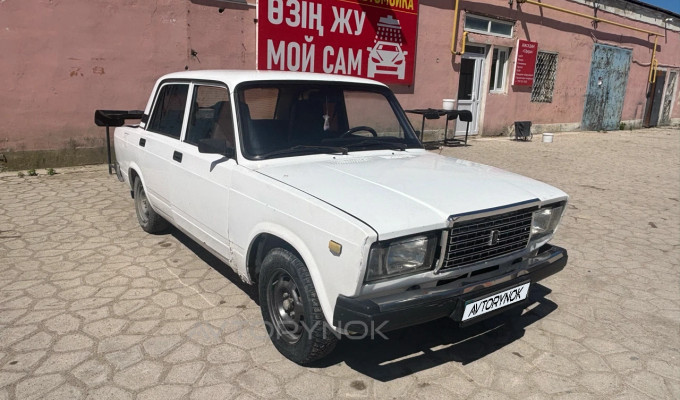 ВАЗ (Lada) 2107 2005 года