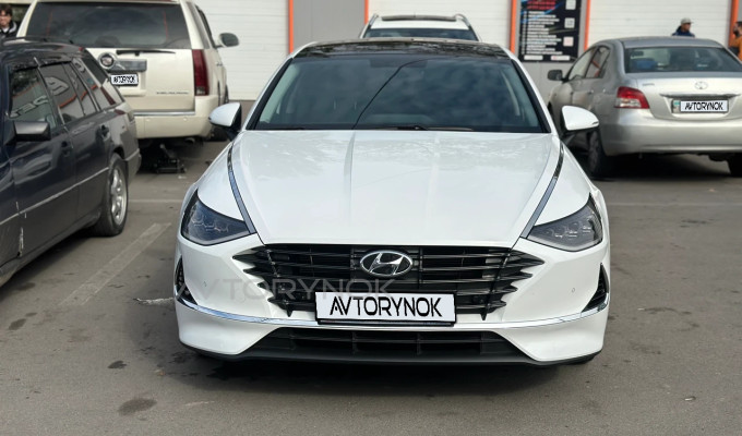 Hyundai Sonata 2023 года