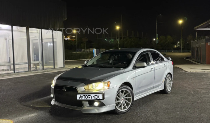 Mitsubishi Lancer 2008 года