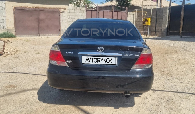 Toyota Camry 2005 года