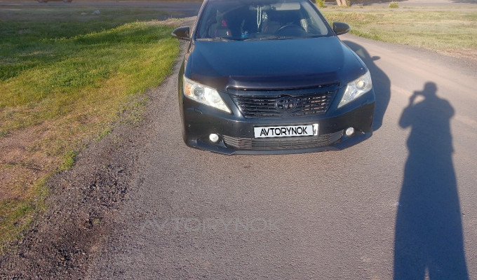 Toyota Camry 2012 года