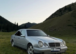Mercedes-Benz E-Класс 1995 года