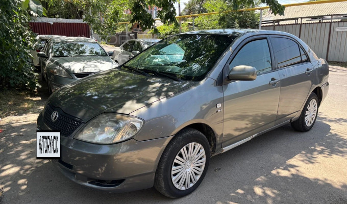 Toyota Corolla 2002 года