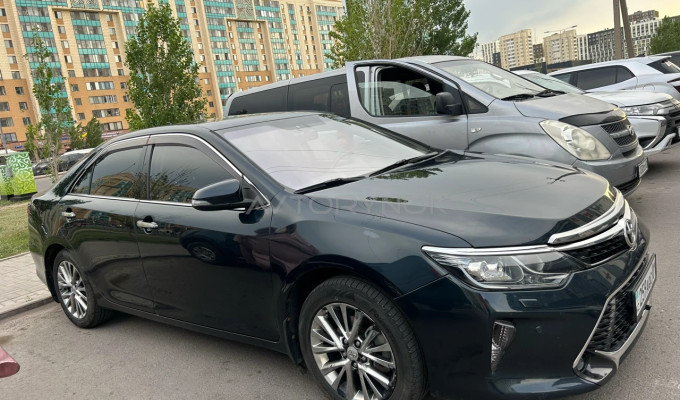 Toyota Camry 2015 года