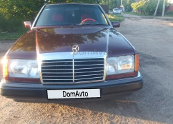 Mercedes-Benz E-Класс 1990 года