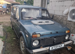 ВАЗ (Lada) 2121 (4x4) 2000 года