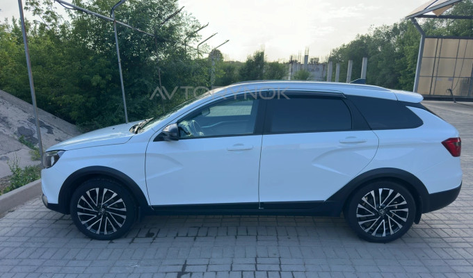 ВАЗ (Lada) Vesta SW Cross 2021 года