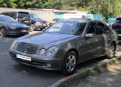 Mercedes-Benz E-Класс 2006 года