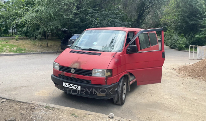 Volkswagen Transporter 1993 года