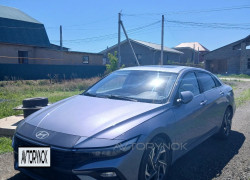 Hyundai Elantra 2023 года