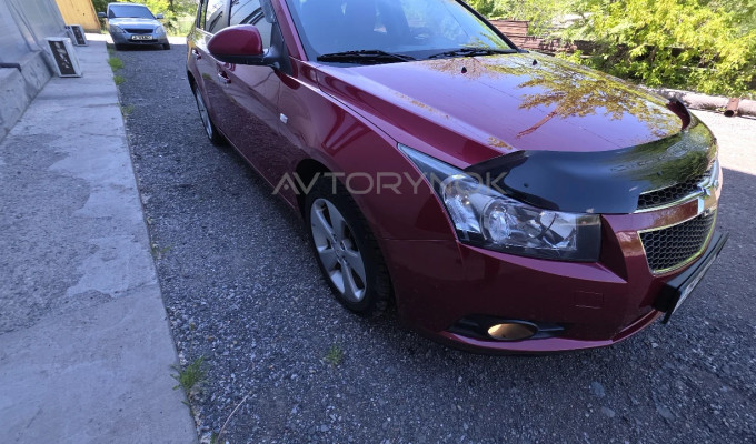 Chevrolet Cruze 2011 года