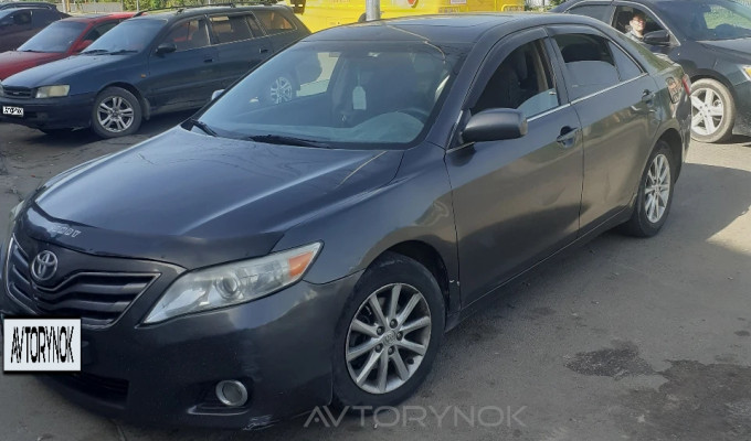 Toyota Camry 2011 года