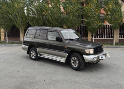 Mitsubishi Pajero 1999 года