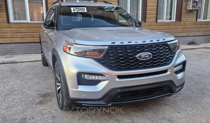 Ford Explorer 2022 года