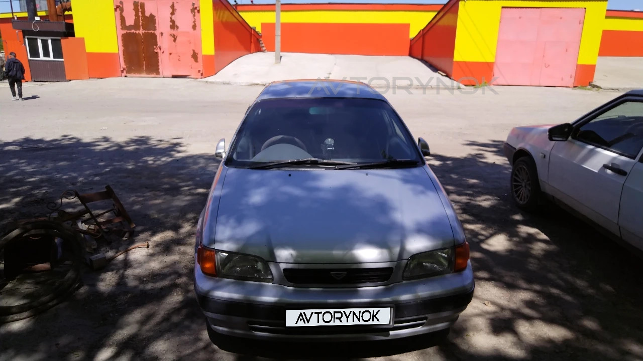Toyota Tercel, 1995