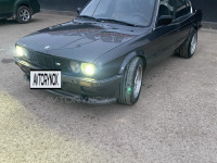 BMW 3 серия 1988 года