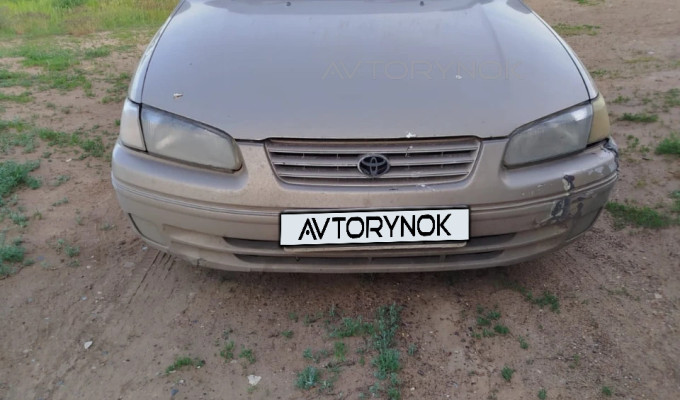 Toyota Camry 1998 года