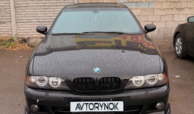 BMW 5 серия 2003 года