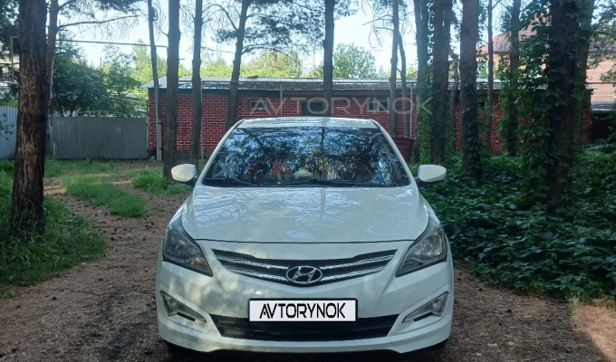 Hyundai Accent 2015 года