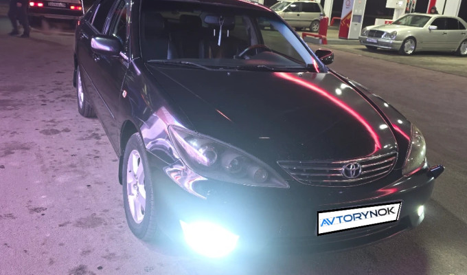 Toyota Camry 2004 года