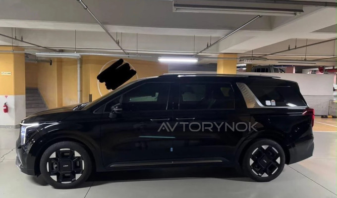 Kia Carnival 2024 года