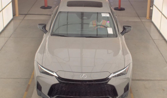 Lexus IS 2026 года