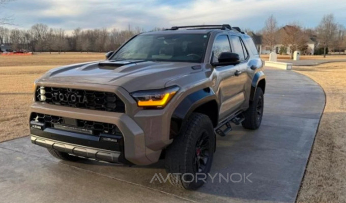 Toyota 4Runner 2025 года