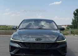 Hyundai Elantra 2024 года