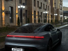Porsche Taycan 2021 года
