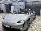 Porsche Taycan 2021 года
