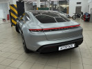 Porsche Taycan 2021 года
