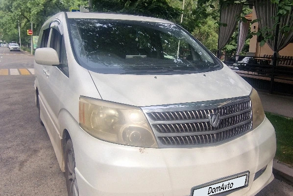 Toyota Alphard 2005 года