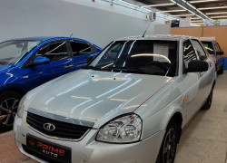 ВАЗ (Lada) Priora 2013 года