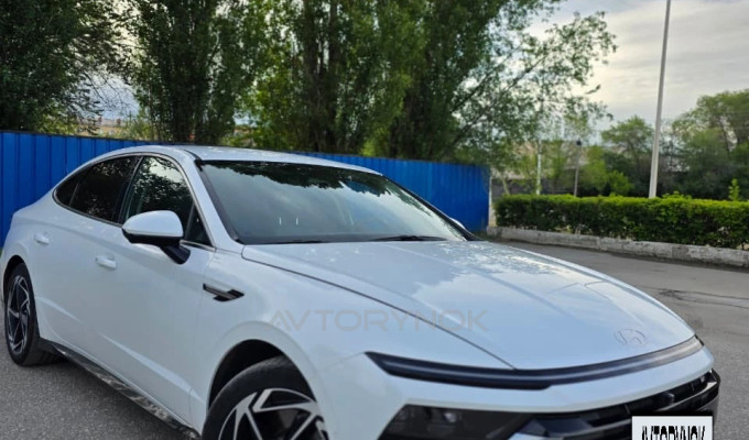 Hyundai Sonata 2024 года